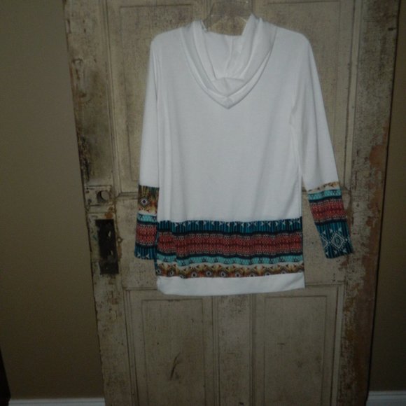 Vanilla Bay Aztec Pullover Hooded Top Size Large (R-46) - Picture 5 of 5